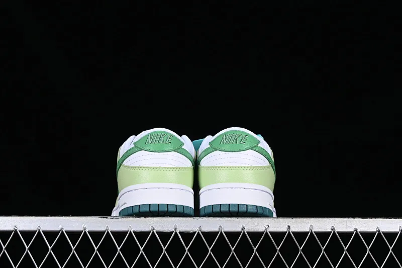 All categories Nk SB Dunk series Nk SB Dunk Low low-top sneakers Nk SB Dunk Low white green SB low-top sports and leisure sneakers FD9911-101